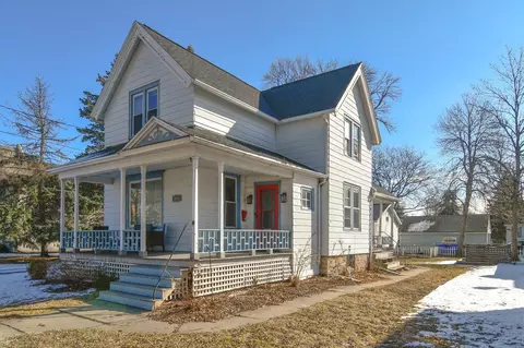 808 N Oneida St, Appleton, WI 54911