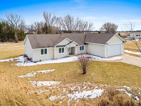 w131 Erv Court, Kaukauna, WI 54130