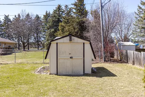 620 W Seneca Dr, Appleton, WI 54911 photo 3