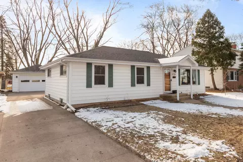 1748 N Elinor St, Appleton, WI 54914