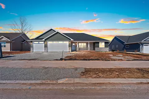 1326 Highland Ridge Dr, De Pere, WI 54115