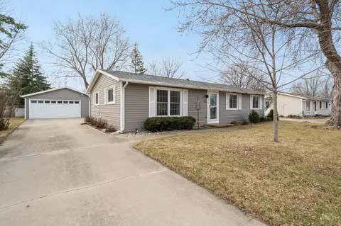 2405 Hamilton St, Oshkosh, WI 54901