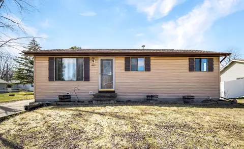 1605 St Paul Ave, North Fond Du Lac, WI 54937