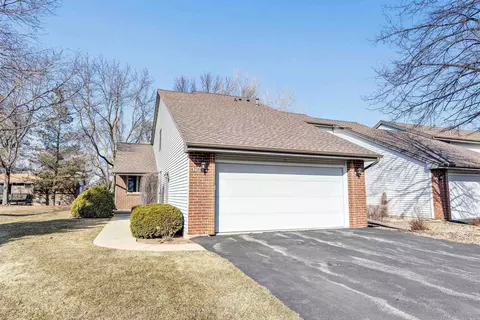 535 Brule Rd #21, De Pere, WI 54115