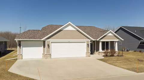1899 Preserve Dr, Oshkosh, WI 54904