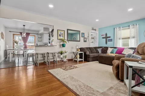 Other - 1137 W Parkway Blvd, Appleton, WI 54914 photo 1 of 10