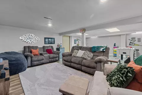Other - 1137 W Parkway Blvd, Appleton, WI 54914 photo 7 of 10
