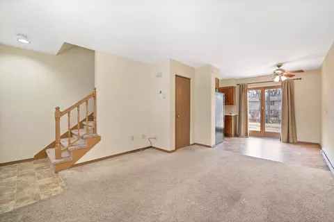 929 S West Ct #D, Appleton, WI 54915 photo 2