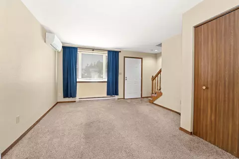 929 S West Ct #D, Appleton, WI 54915 photo 8