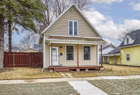 217 E 8th St, Kaukauna, WI 54130