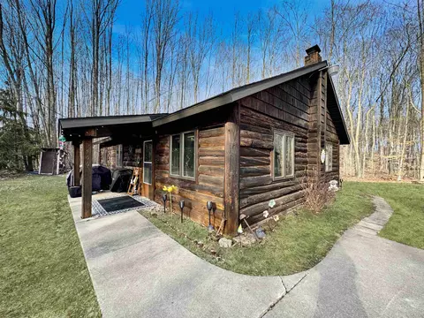 w5466 Reif Road, Peshtigo, WI 54157