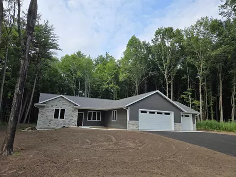 133 Thomas Ave, Shawano, WI 54166