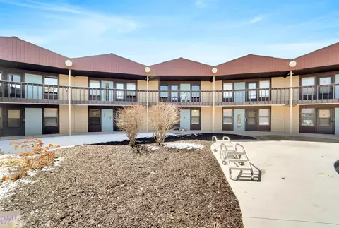 1221 S Van Dyke Rd #2C, Appleton, WI 54914 photo 3
