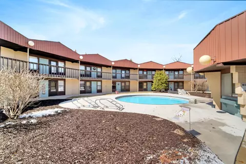 1221 S Van Dyke Rd #2C, Appleton, WI 54914 photo 2