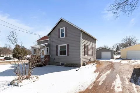 147 Park Ave, Brillion, WI 54110