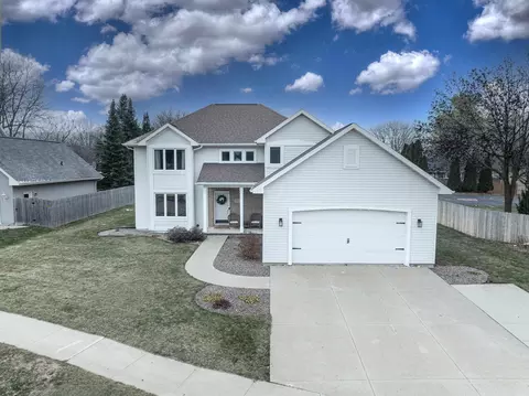 Exterior - 2417 S Matthias St, Appleton, WI 54915 photo 13 of 14
