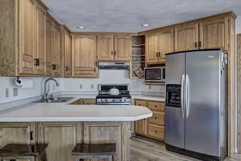 Kitchen - 2417 S Matthias St, Appleton, WI 54915 photo 1 of 2