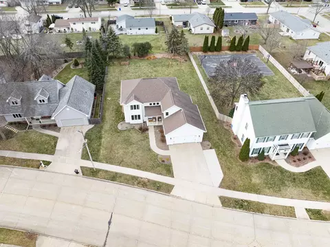 View/Area - 2417 S Matthias St, Appleton, WI 54915 photo 2 of 5