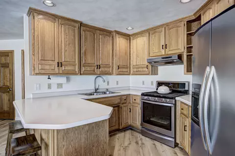 Kitchen - 2417 S Matthias St, Appleton, WI 54915 photo 2 of 2