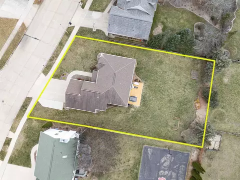 View/Area - 2417 S Matthias St, Appleton, WI 54915 photo 3 of 5