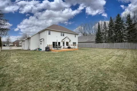 Exterior - 2417 S Matthias St, Appleton, WI 54915 photo 5 of 14