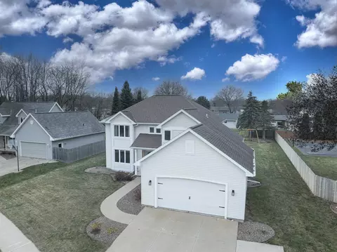 View/Area - 2417 S Matthias St, Appleton, WI 54915 photo 1 of 5