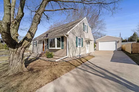 Exterior - 1218 W Frances St, Appleton, WI 54914 photo 7 of 8