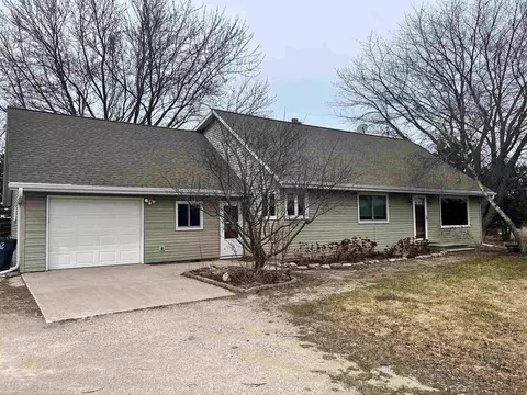1487 County Hwy Dk, Brussels, WI 54204