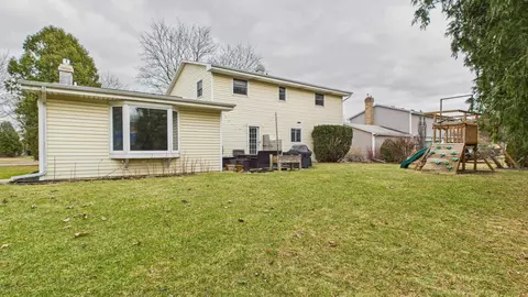 Exterior - 3119 N Peachtree Ln, Appleton, WI 54911 photo 5 of 5