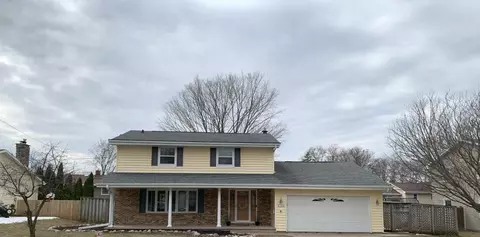 1909 N Douglas St, Appleton, WI 54914