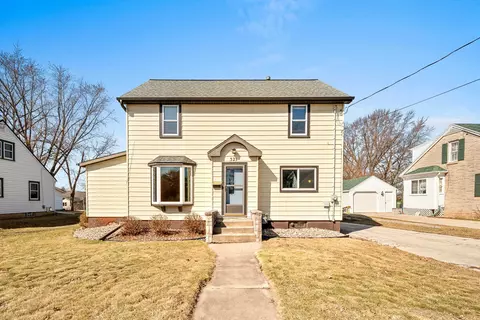 321 Columbus Ave, Brillion, WI 54110