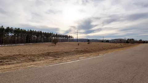 River Wood Drive, Waupaca, WI 54981