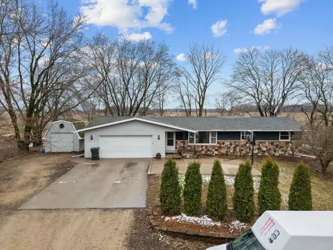 3663 County Road K, Omro, WI 54963