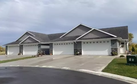Exterior - 4774 N Marlo Way #6, Appleton, WI 54913 photo 1 of 4