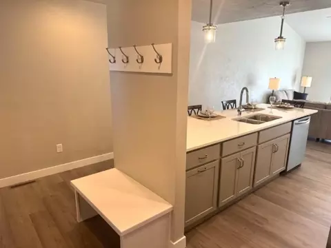 Entry Way - 4774 N Marlo Way #6, Appleton, WI 54913 photo 1 of 3
