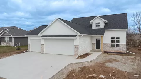 W7059 Jaclyn Lane, Greenville, WI 54942