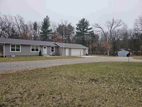n4296 Lakeside Drive, Hancock, WI 54943