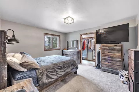 Bedroom - 3237 Mill Rd, Greenleaf, WI 54126 photo 1 of 5