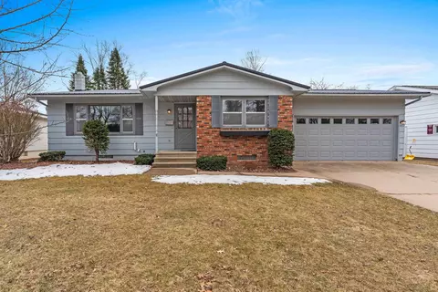 524 Fairview Way, Shawano, WI 54166