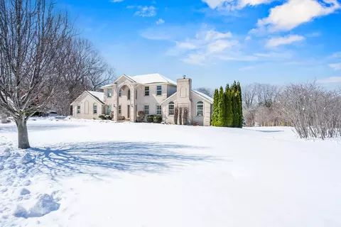 Exterior - 927 Pinecrest Rd, Howard, WI 54313 photo 9 of 14