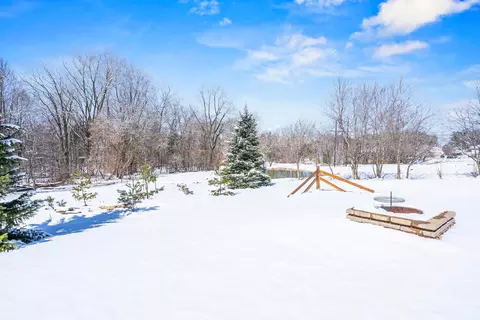 Exterior - 927 Pinecrest Rd, Howard, WI 54313 photo 6 of 14