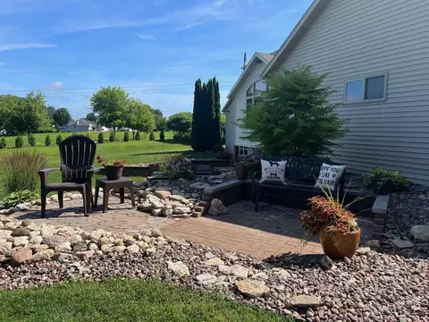 Exterior - 927 Pinecrest Rd, Howard, WI 54313 photo 14 of 14