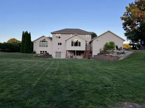 Exterior - 927 Pinecrest Rd, Howard, WI 54313 photo 11 of 14