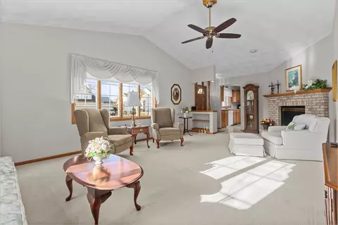 Living - 208 W Wildplum Ct, Appleton, WI 54913 photo 1 of 2