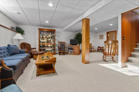 Other - 208 W Wildplum Ct, Appleton, WI 54913 photo 10 of 12