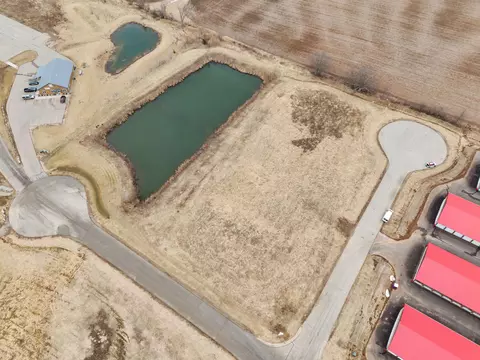 fox valley drive, Neenah, WI 54956