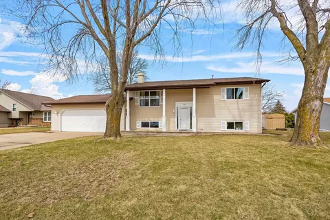 706 Peppergrass Ln, Neenah, WI 54956