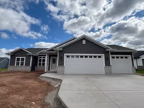 1200 S Jade Dr, Appleton, WI 54915