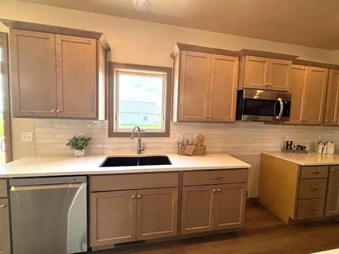 Kitchen - 1200 S Jade Dr, Appleton, WI 54915 photo 3 of 3
