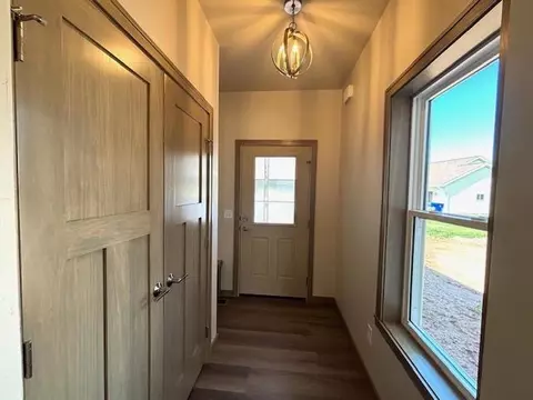 Entry Way - 1200 S Jade Dr, Appleton, WI 54915 photo 2 of 2